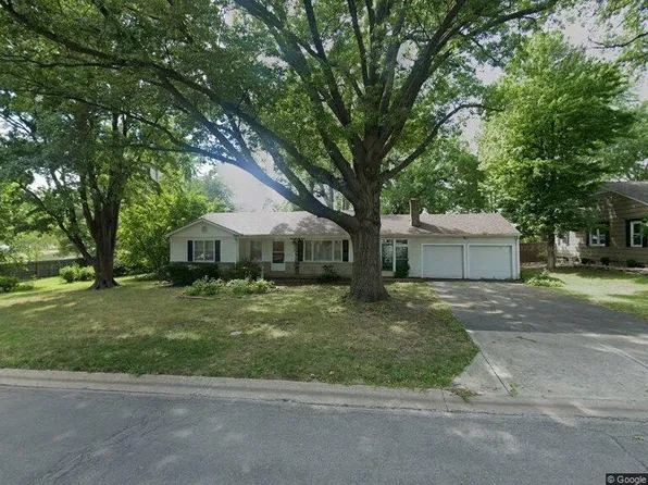 5644 Barkley St, Mission, KS 66202