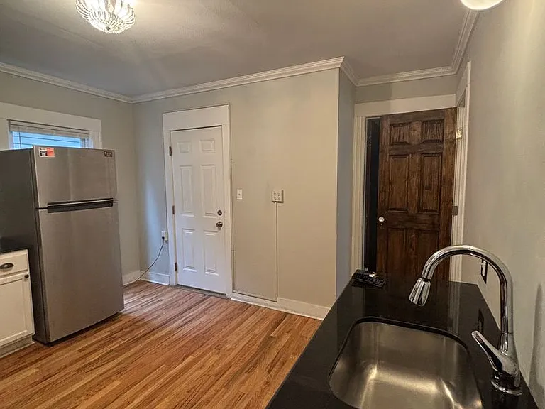 Multi Family Complex with 3 Newly Renovated Units on Tipp Hill — Photo 32