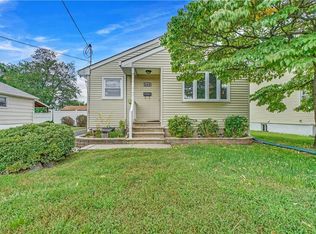 549 Voorhees Ave, Middlesex, NJ 08846