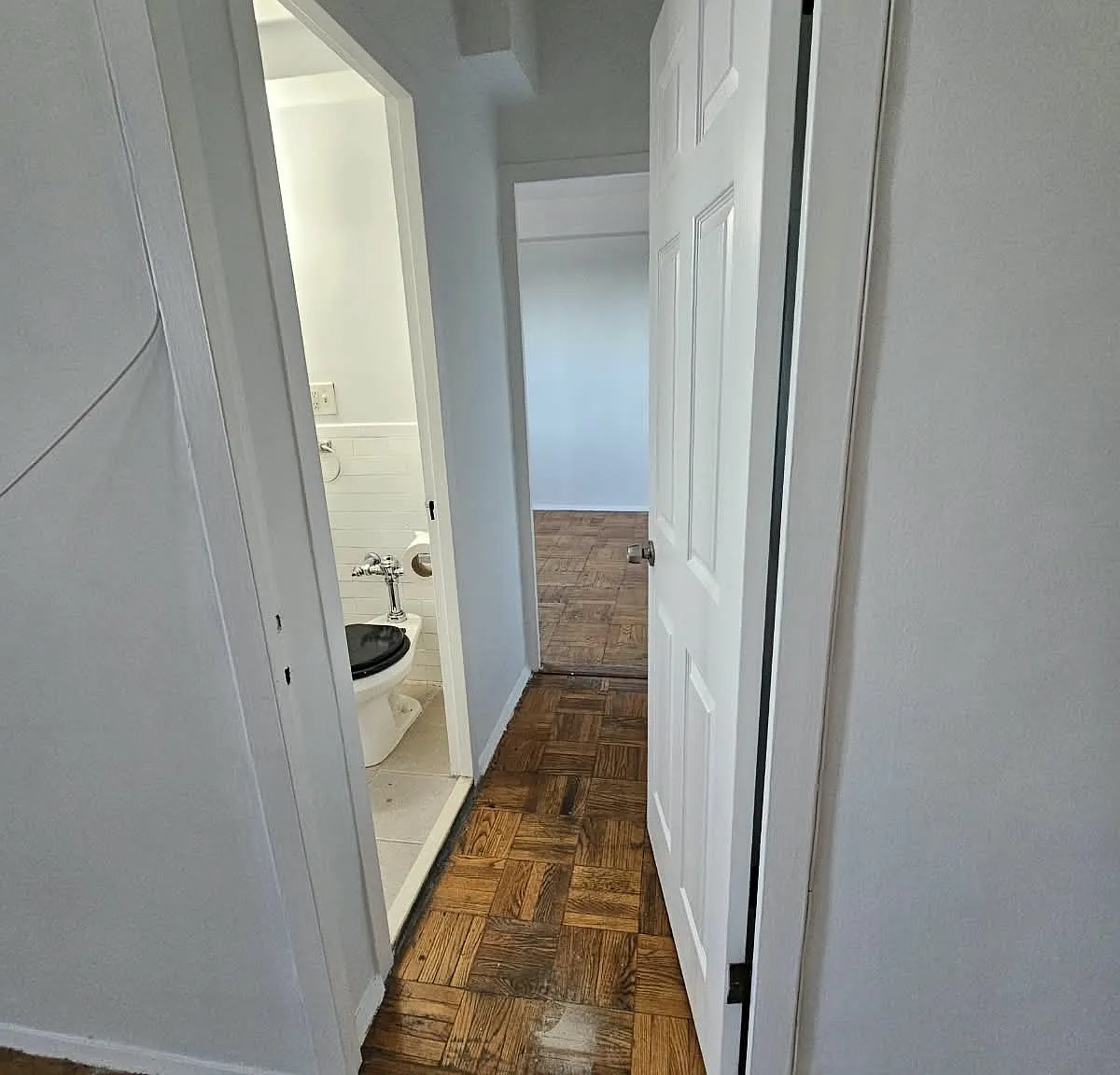 1 bed, 650 sqft, $2,734 — Photo 2