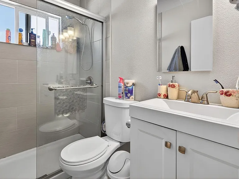 600 Pacific Ave #1 — Photo 8