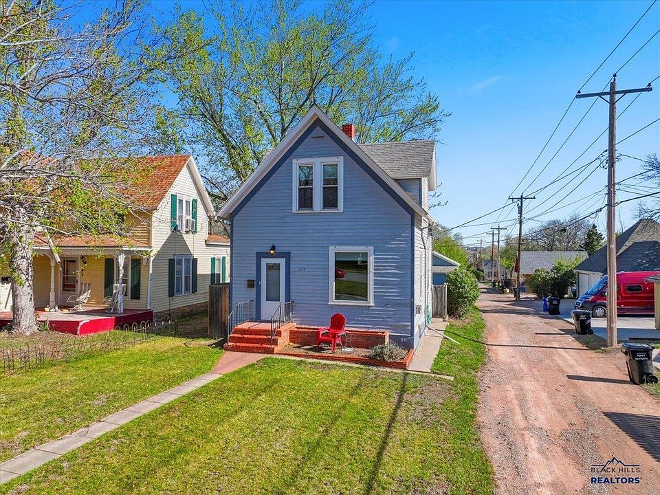 1st image of 1114 South St