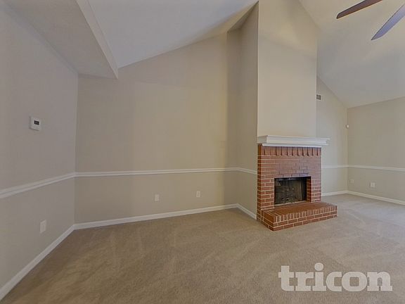3rd image of 5119 Shelley Ln