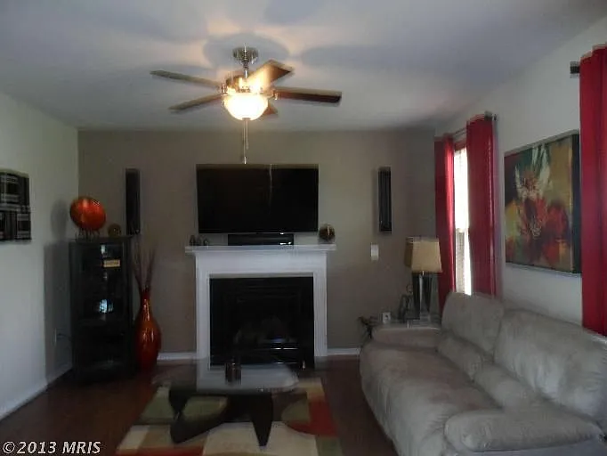 2059 Cranberry Ln photo 1