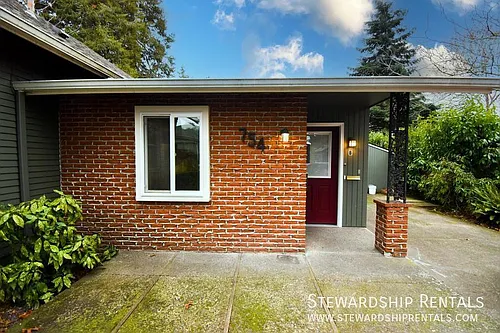 754 W 12th Ave #B Photo 1