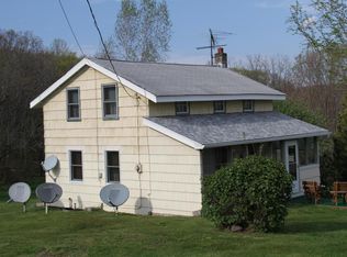 986 E County Rd, Wapwallopen, PA 18660