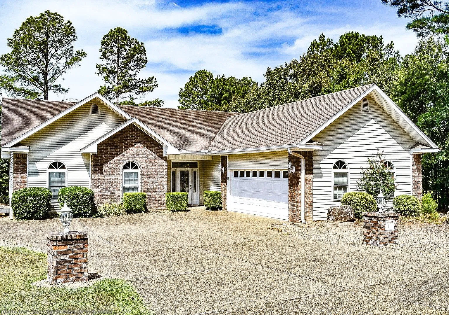 East Gate Area | Home| Unfurnished — Photo 1