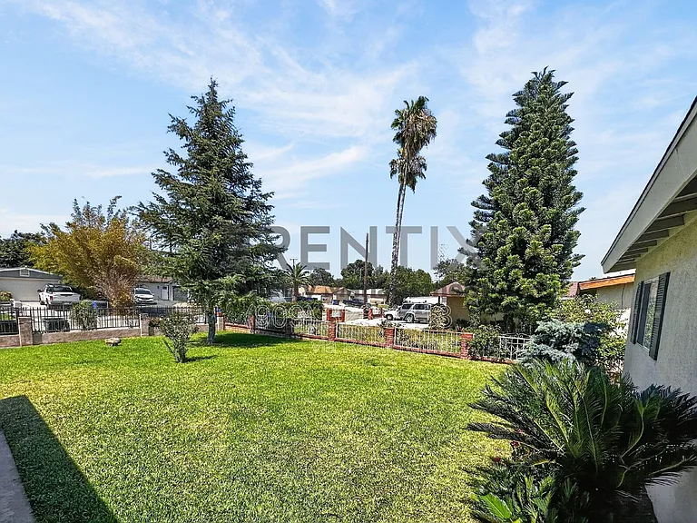 12995 Chestnut Ave — Photo 4