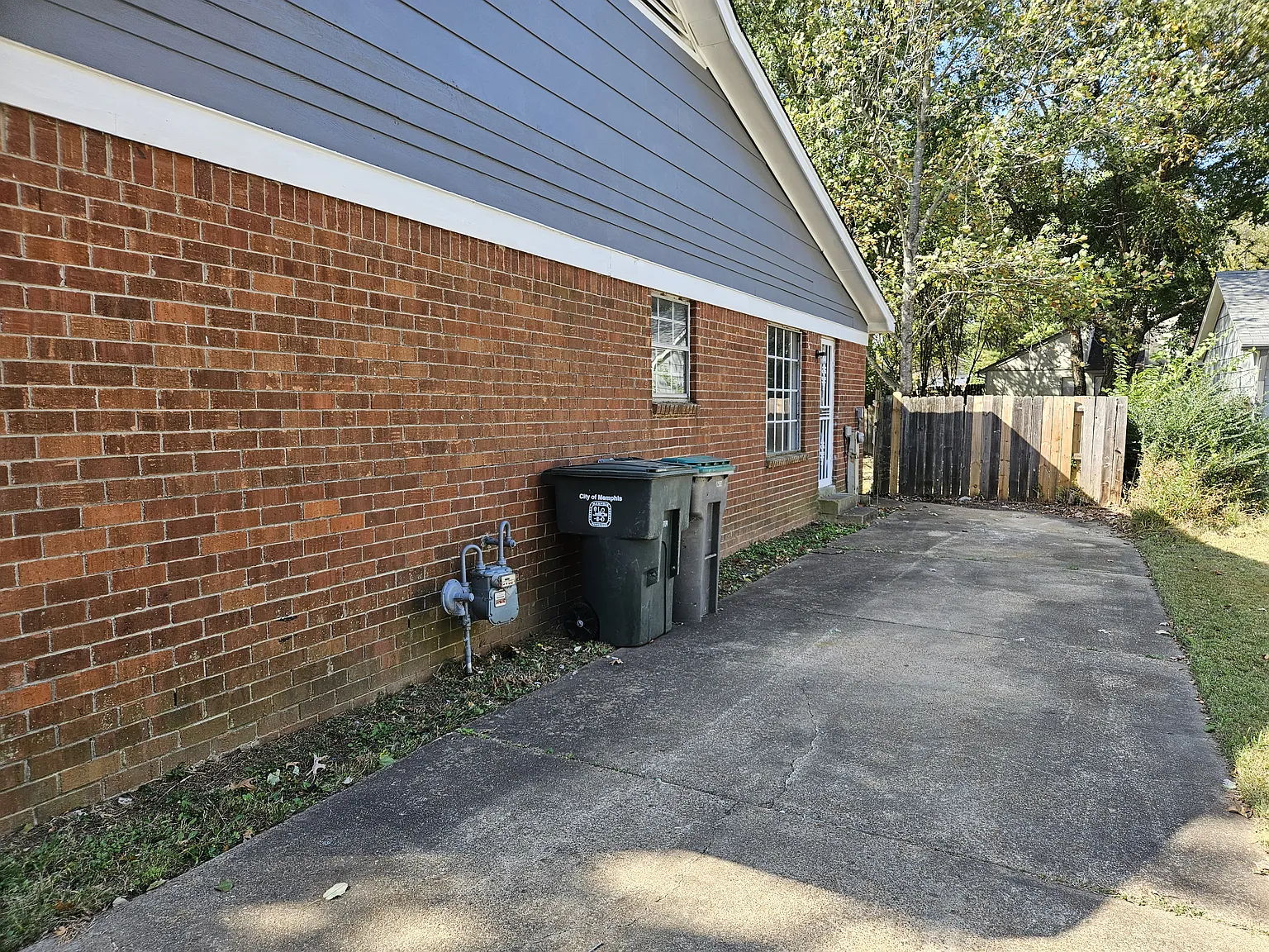 3 bed, 1792 sqft, $1,895 — Photo 2