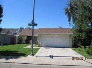 913 Champagne Ln, Modesto, CA 95351