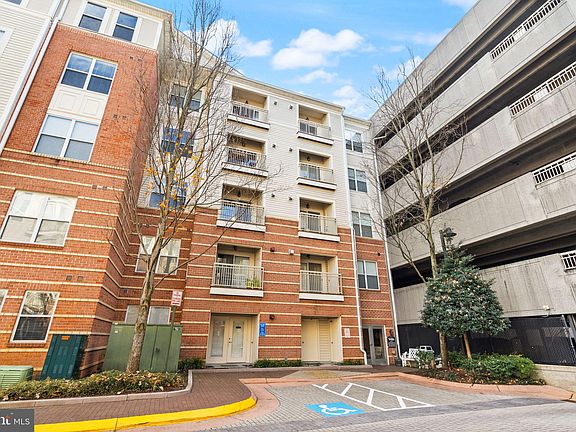 3rd image of 9486 Virginia Center Blvd Unit 201