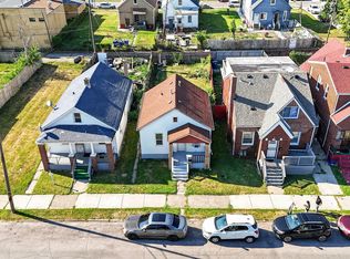5105 Yemans St, Hamtramck, MI 48212