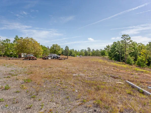 148 LAKE SHORE Drive, Hawthorne, FL 32640