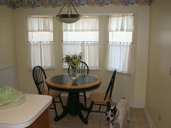 3rd image of 8028 Mactavish Way W