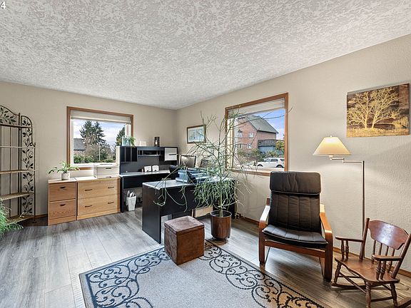 5th image of 5005 NE 48th Ave