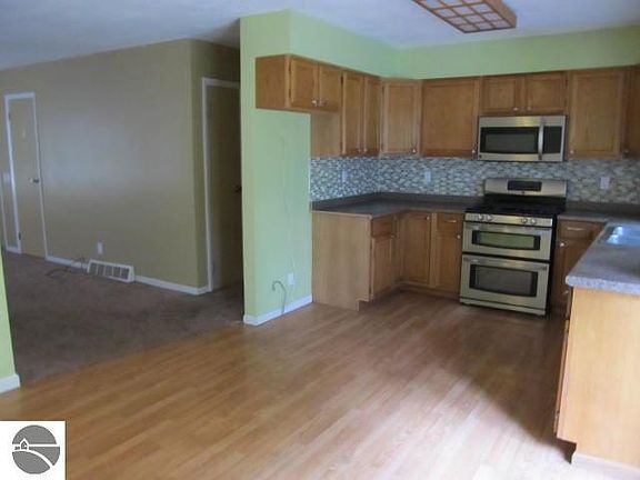 5th image of 7136 Ponderosa Dr