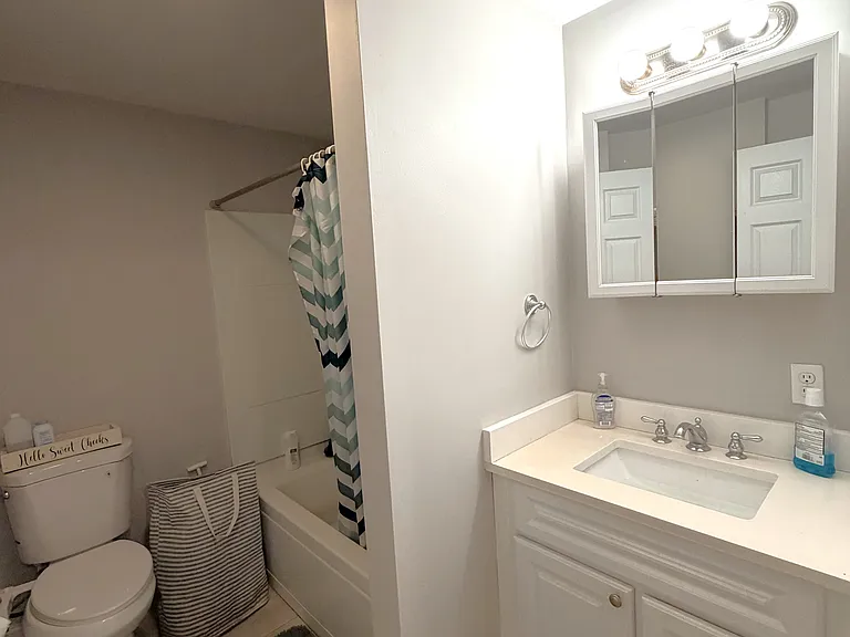 52 S Walnut St #4 — Photo 9