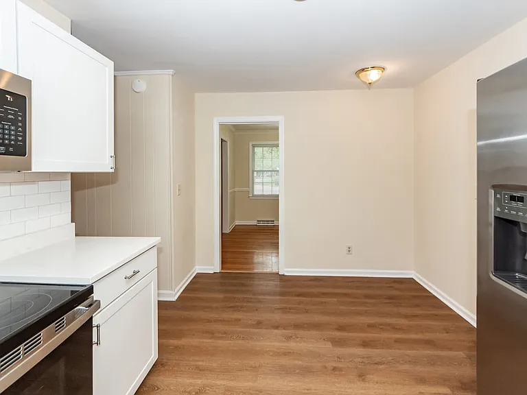 777 Bonham Dr — Photo 26