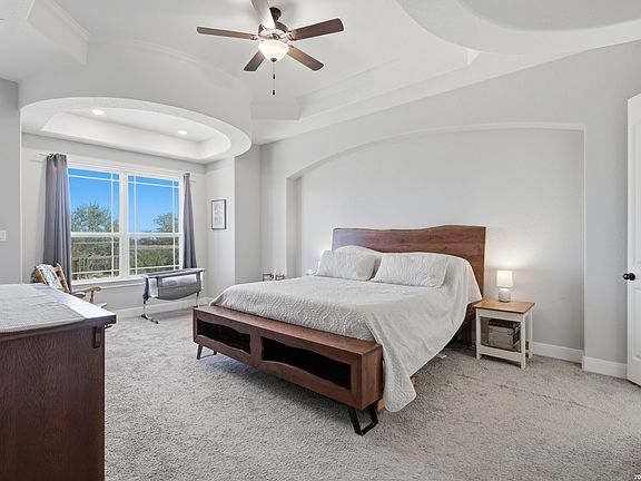 5th image of 136 Vista View Pl