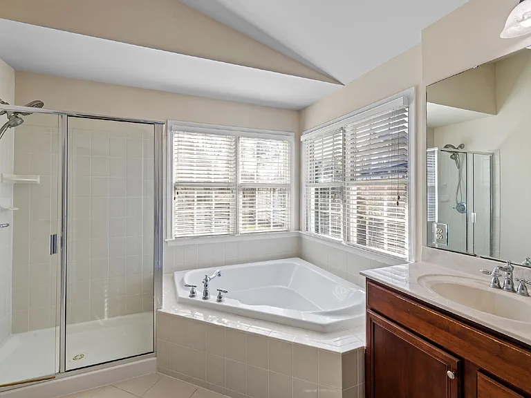 11726 Broadfield Ct — Photo 11