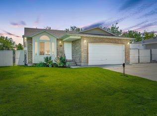 5189 W Edinburgh Ln, West Jordan, UT 84081