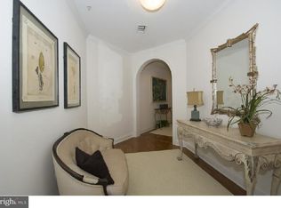 5203 Parkview Dr, Haverford, PA 19041