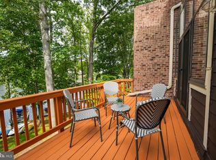 11032 Thrush Ridge Rd, Reston, VA 20191