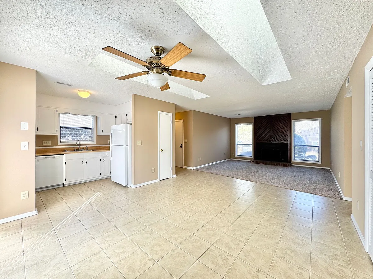 Building Photo - 3415 Darden Rd