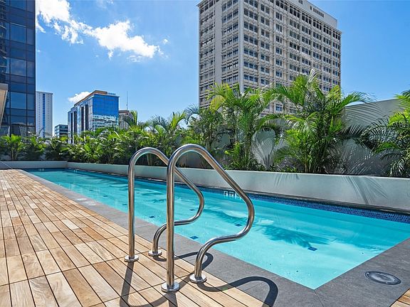 3rd image of 1390 Kapiolani Blvd #3107