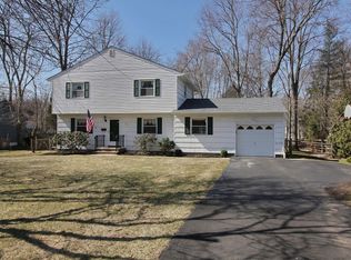 26 Brook St, Berkeley Heights, NJ 07922