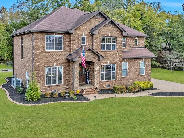 209 Amana Dr, Lebanon, TN 37087