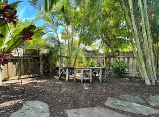 2417 NE 15th Ave #1, Fort Lauderdale, FL 33305