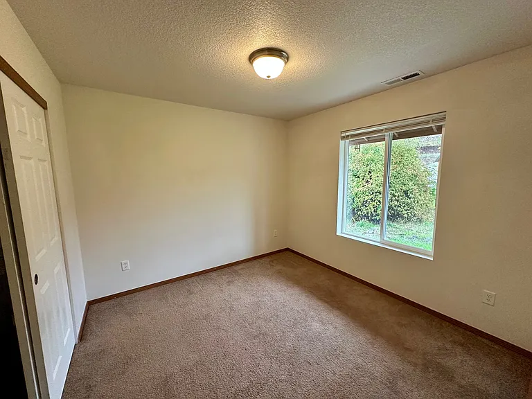 297 Sowell Dr #B — Photo 10