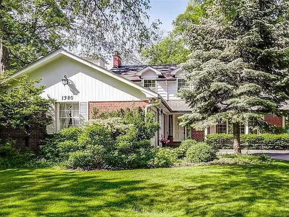 2nd image of 1380 Birchwood Heights Dr