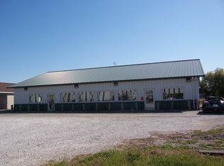 102 Buchanan St, Carthage, IL 62321