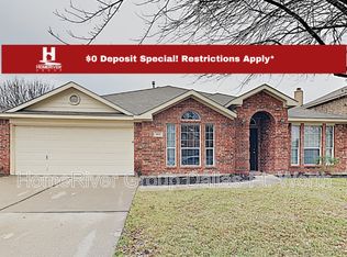 411 Hidden Ridge Dr, Burleson, TX 76028