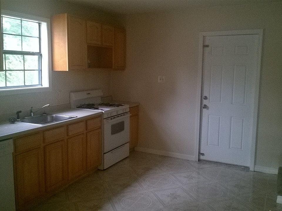 2nd image of 4101 Tatum St