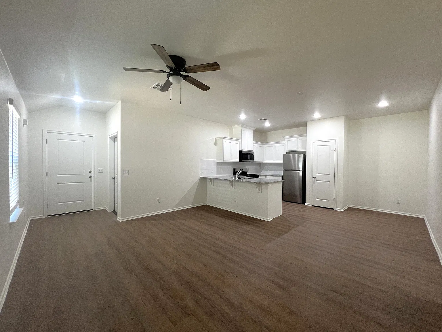 3 bed, 1250 sqft, $1,515 — Photo 3
