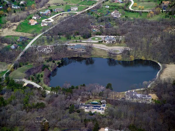 39W690 Weeping Beech Ln #7, Saint Charles, IL 60175