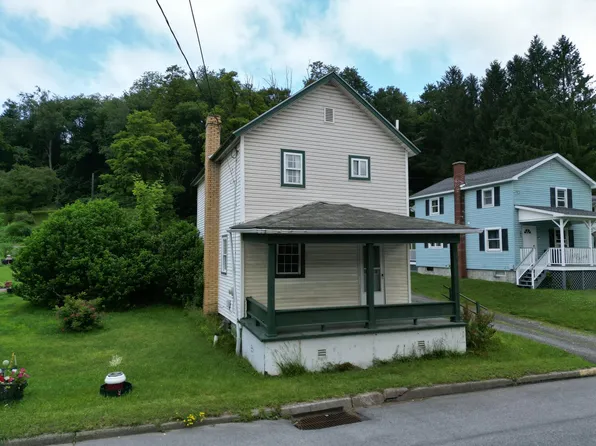 583 1st St, Grampian, PA 16838