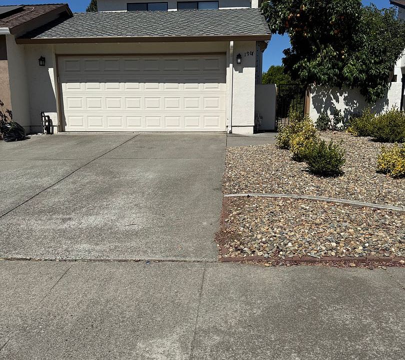 1st image of 1967 Larchmont Cir