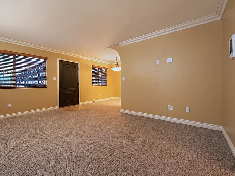 1450 Iris Ave — Photo 6