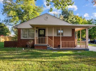 1011 Apple St, Burlington, NC 27217