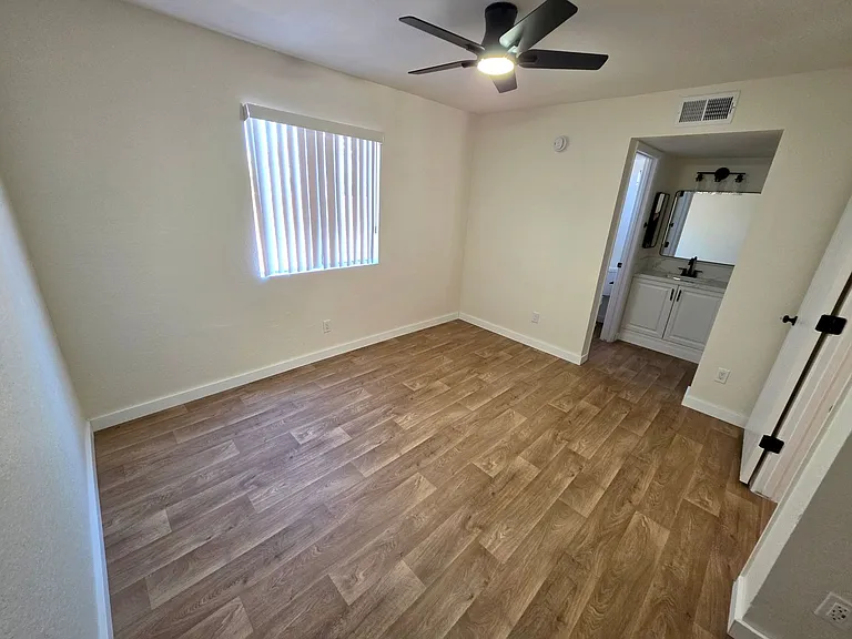 126 E Mohave Rd — Photo 25