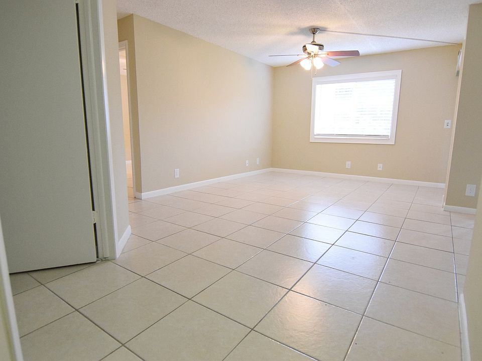 1st image of 6508 Chasewood Dr APT C