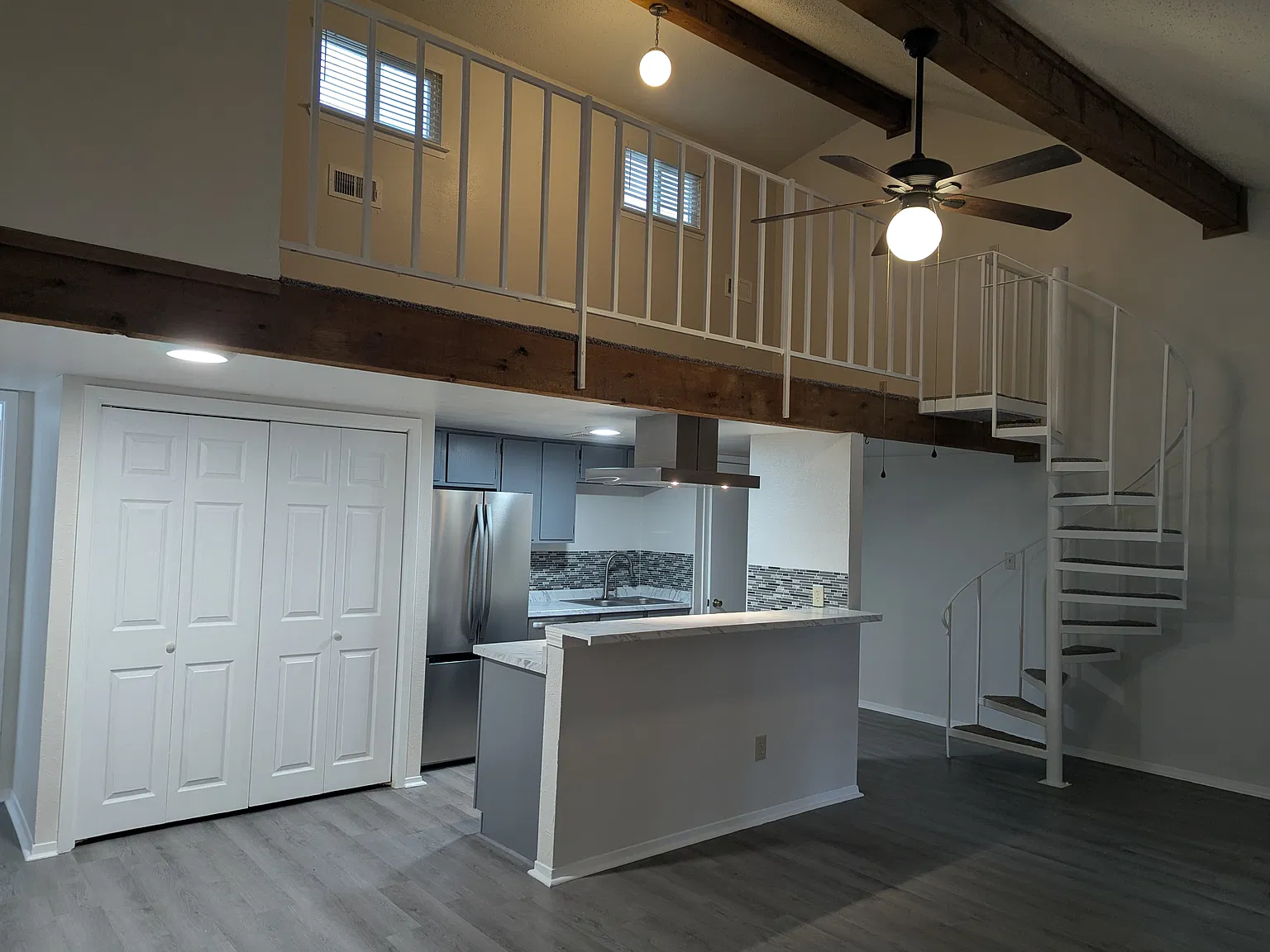 2 bed, 1150 sqft, $2,300 — Photo 4