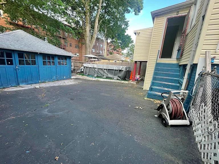 12 Rutgers Pl — Photo 18