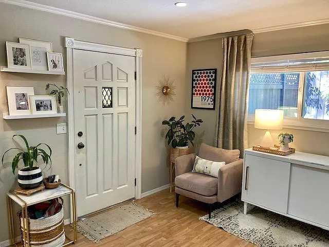 2 bed, 768 sqft, $2,500 — Photo 3