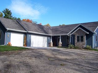 N2176 Ernst Rd, New London, WI 54961