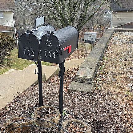 4th image of 132-133 K Row